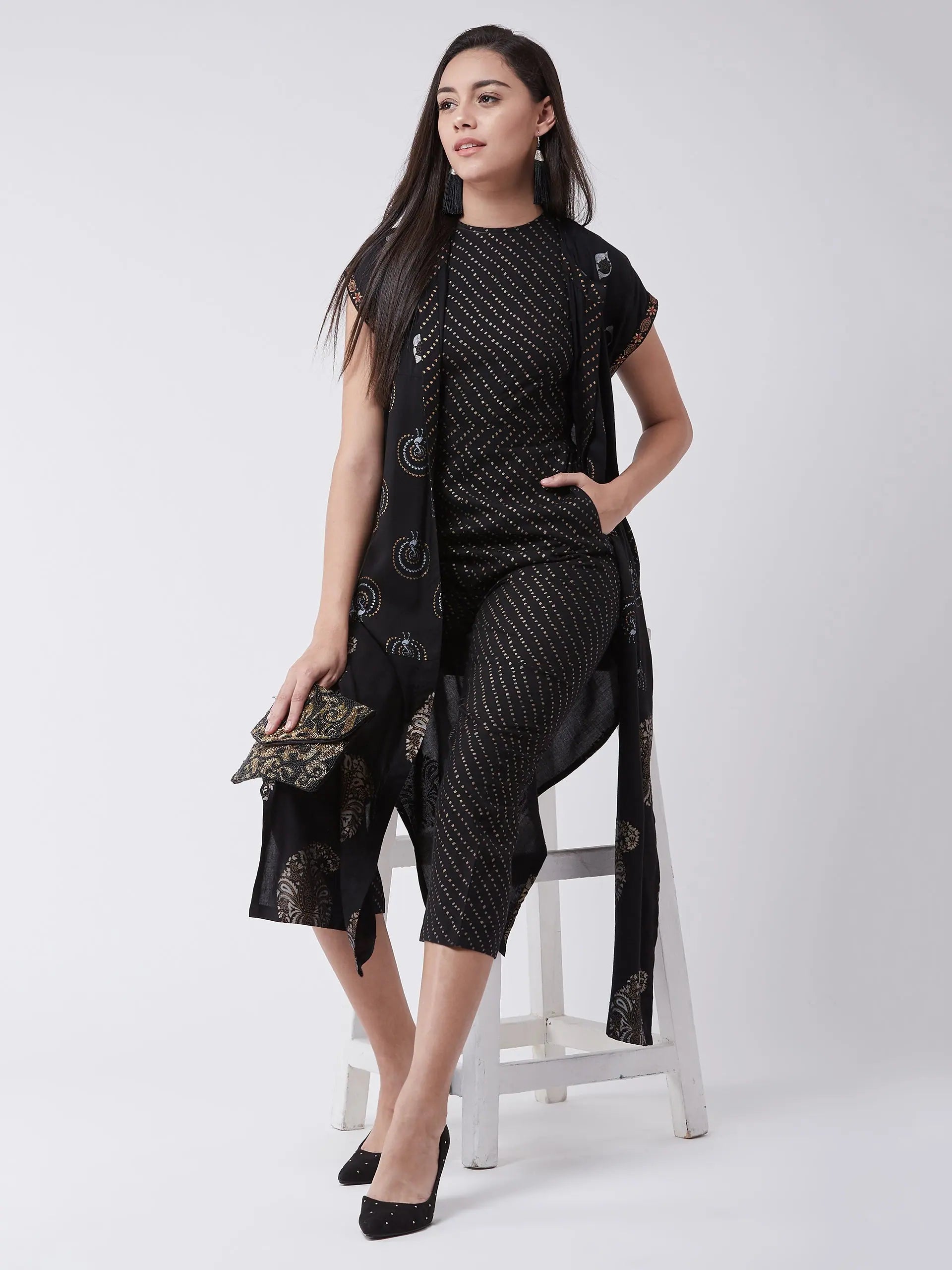 Foil Printed Jumpsuit With Stylish Jacket Notch Collar Jacket Peter Pan Collar Jacket Cowl Neck Jacket Foil Printed Jumpsuit With Stylish Jacket Notch Collar Jacket Peter Pan Collar Jacket Cowl Neck Jacket