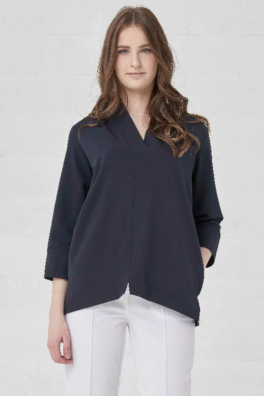 Navy / 65% Polyester 32% Rayon 3% Elastane / XS