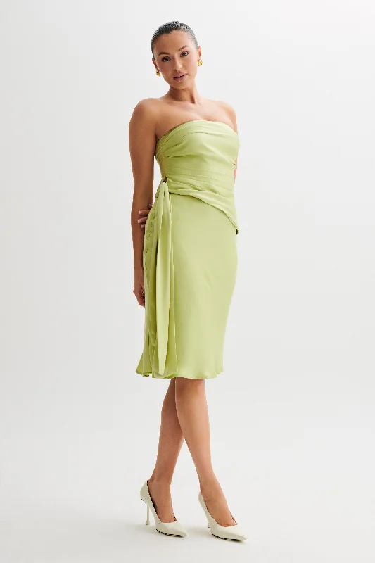 Allegra Satin Ruched Strapless Top - Apple