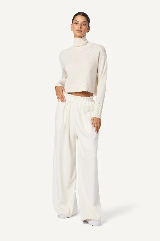 SABLE CASHMERE TURTLENECK SWEATER | GARDENIA